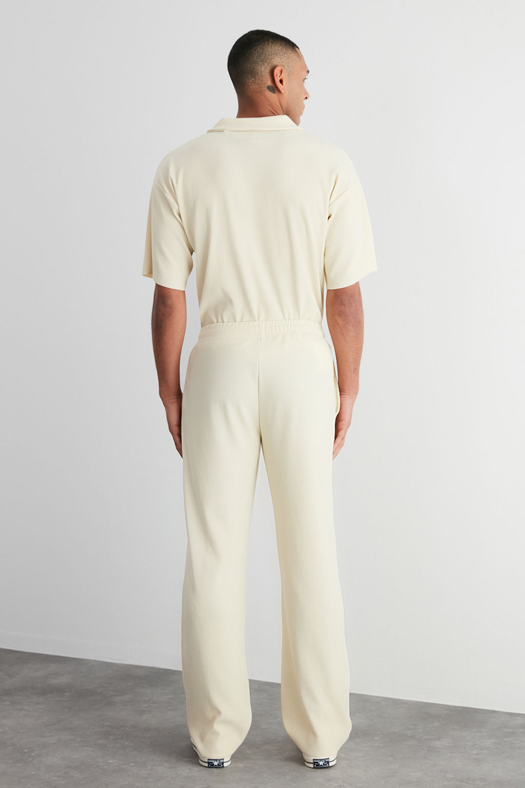 Ekru /Wide Leg Dokulu K?r?smaz Gizli Kordonlu Tek Parca Esofman Alt? TMNSS23EA00013