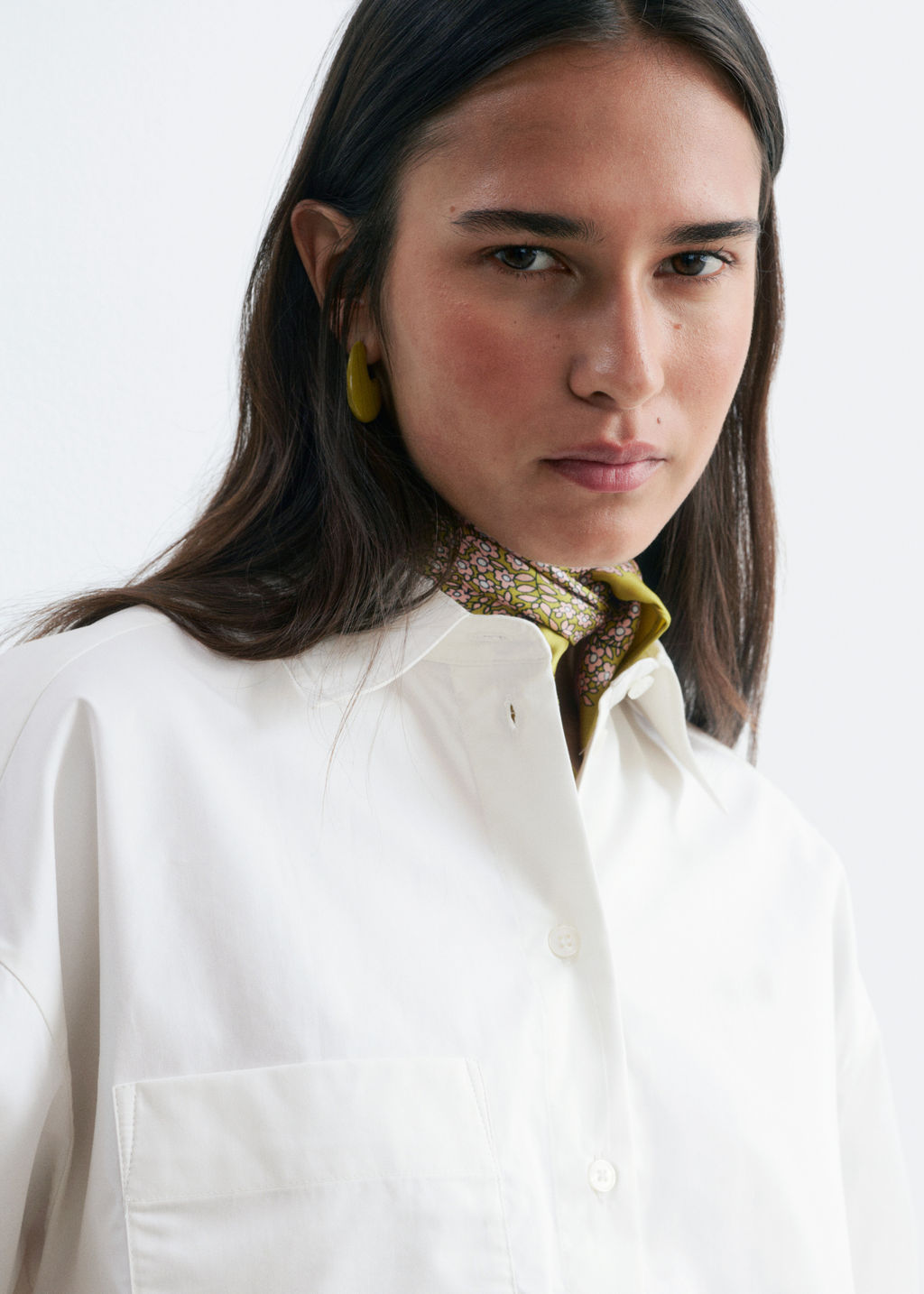 Camisa recortada en sarga de algod?n - H&m фото 6