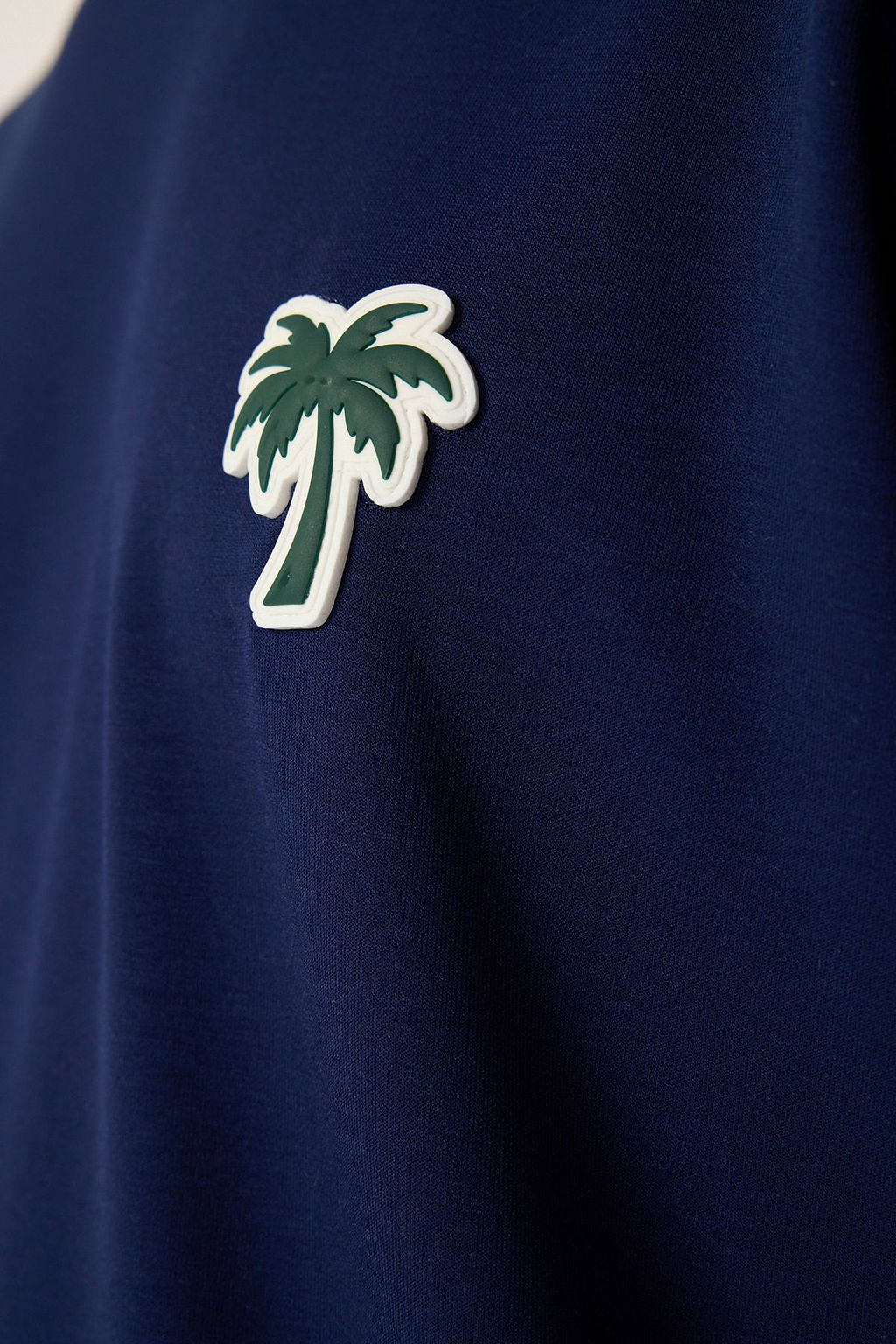 Lacivert Oversize/Genis Kesim Palmiye Patchli Interlok T-Shirt TMNSS25TS00024
