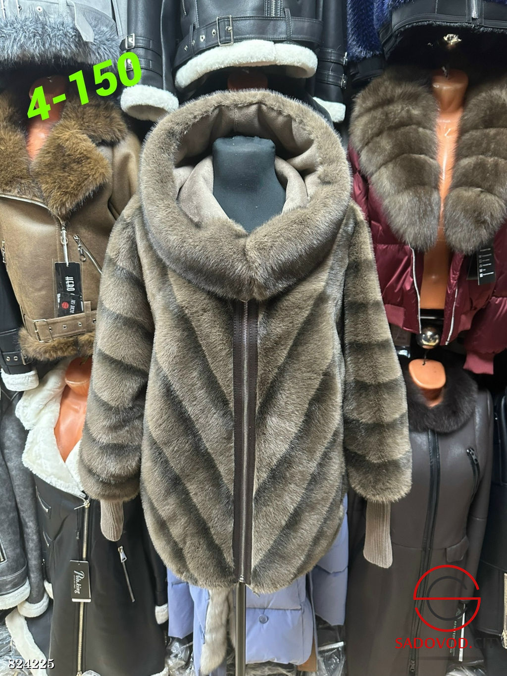 Шуба женская из искусственного меха