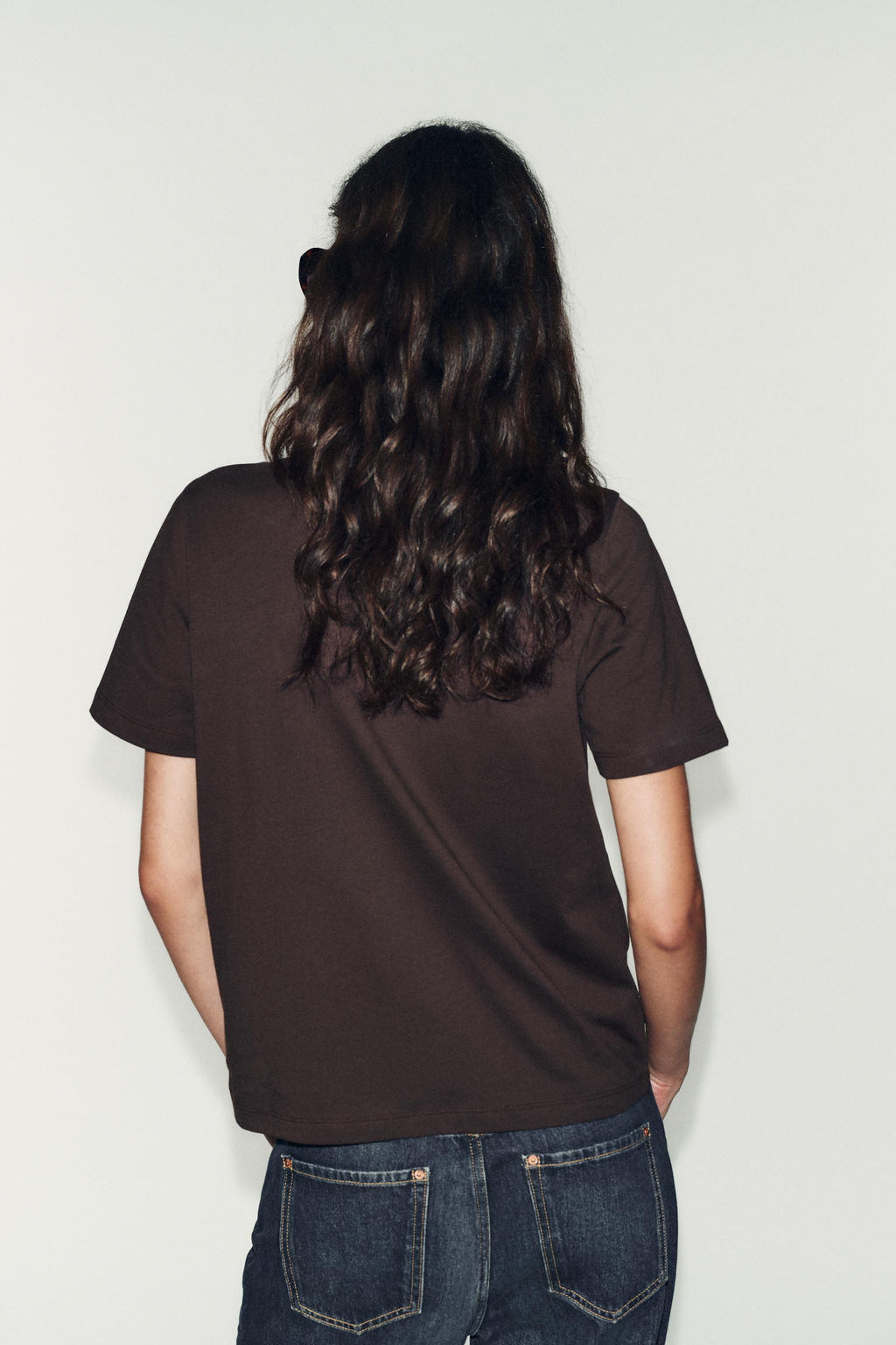 SHORT SLEEVE FAUX PEARL T-SHIRT - Zara фото 4