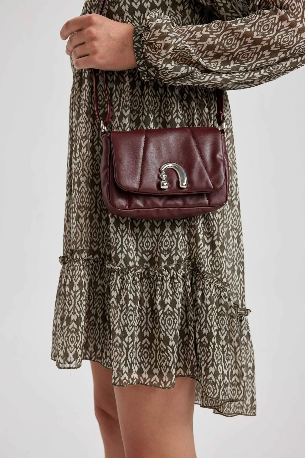 Kad?n Toka Detayl? Suni Deri Capraz Canta - Defacto фото 2