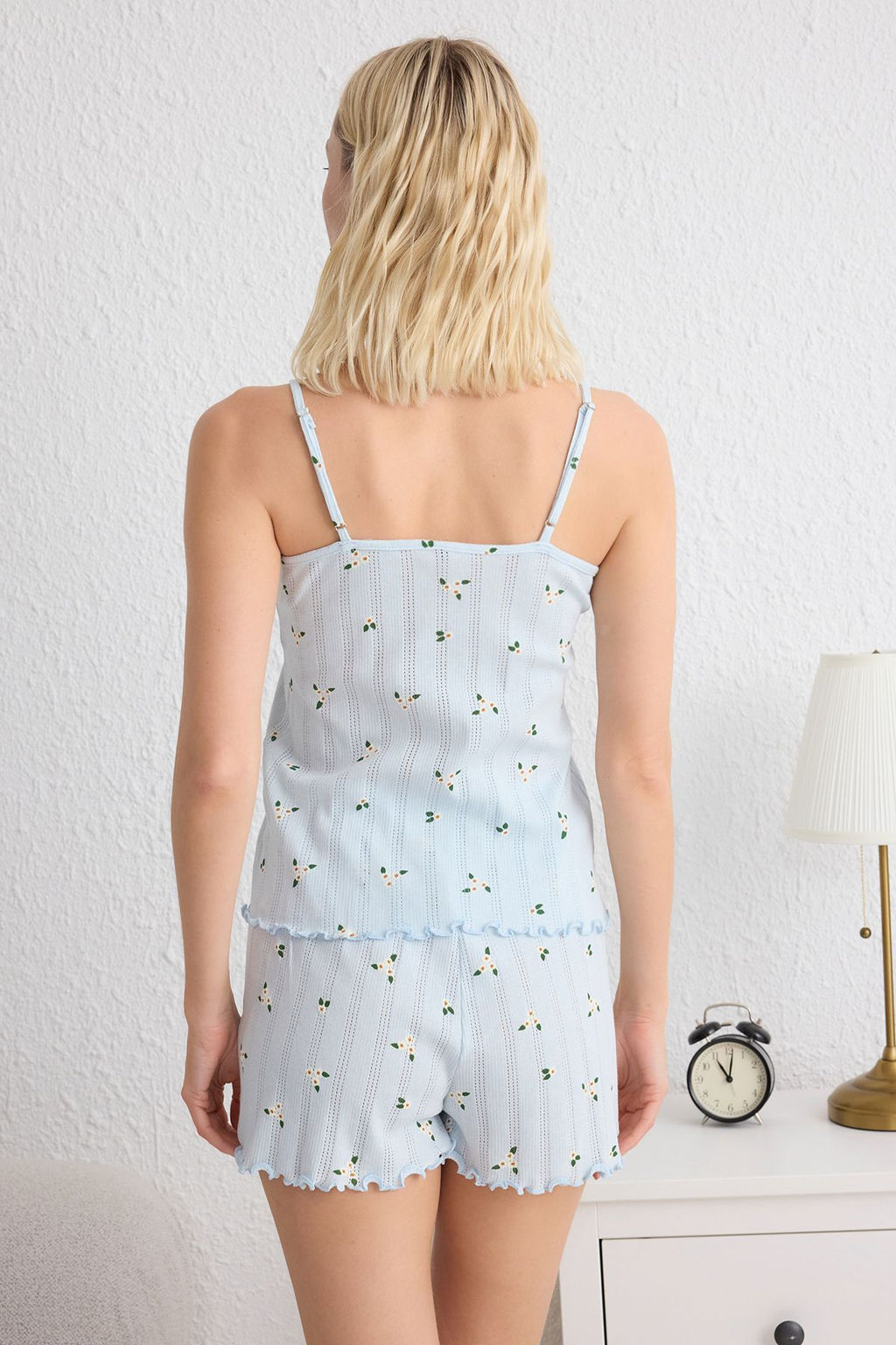 Trendyolmilla Mavi %100 Pamuklu Cicekli Pointel Ajurlu/Delikli Sortlu Orme Pijama Tak?m? THMSS25PT00082  фото 5