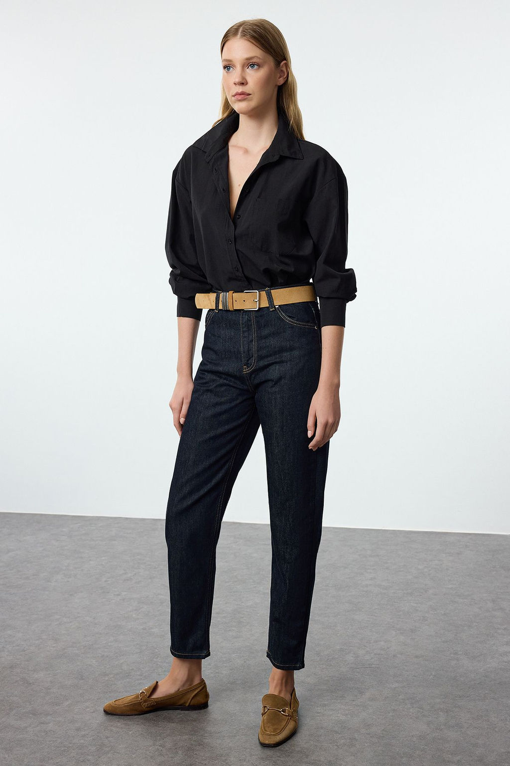 Koyu Mavi Yuksek Bel Mom Jeans TWOAW25JE00081