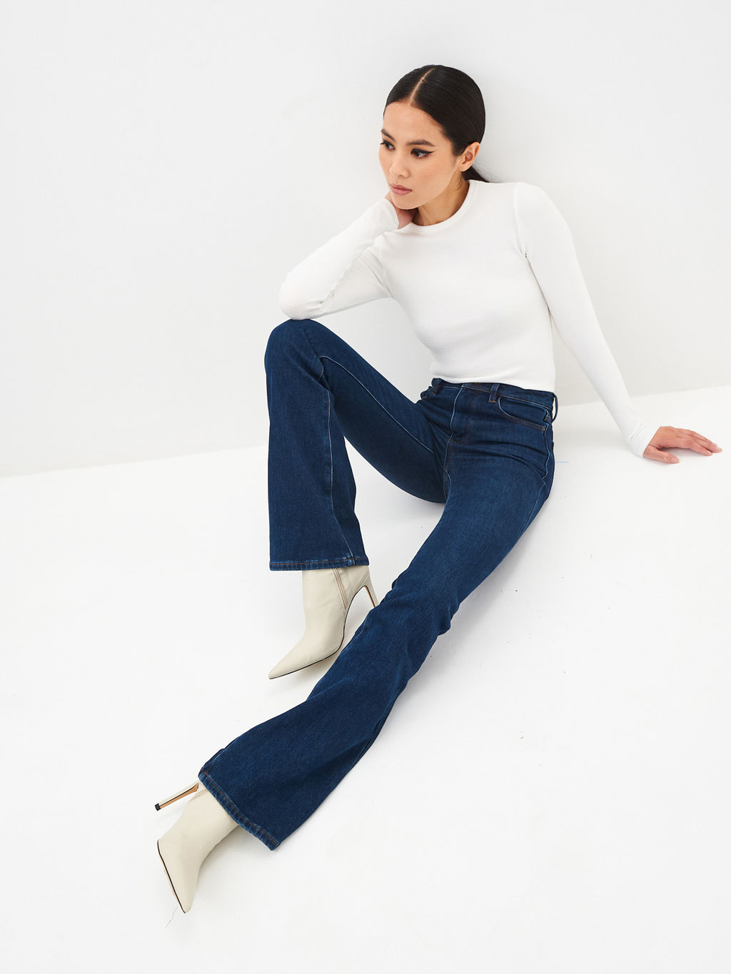 Утепленные Женские Джинсы Клеш Ут. Начёс - Mossmore фото 17