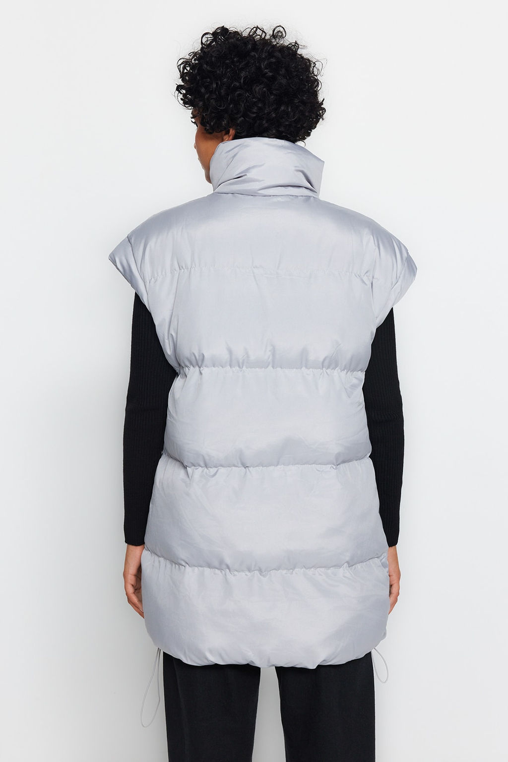 Gri Oversize Omuz Detayl? Su Itici Sisme Yelek TWOAW24YE00010 - Trendyolmilla фото 5