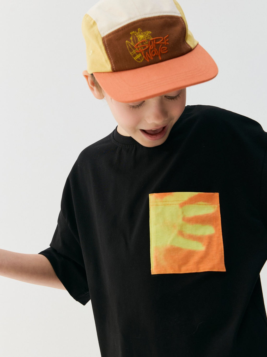 Футболка оверсайз "Уголь" с карманом 7+