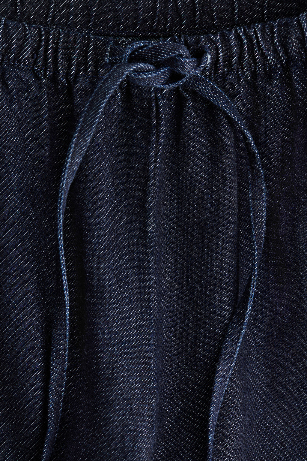 Pantal?n denim con cord?n de ajuste