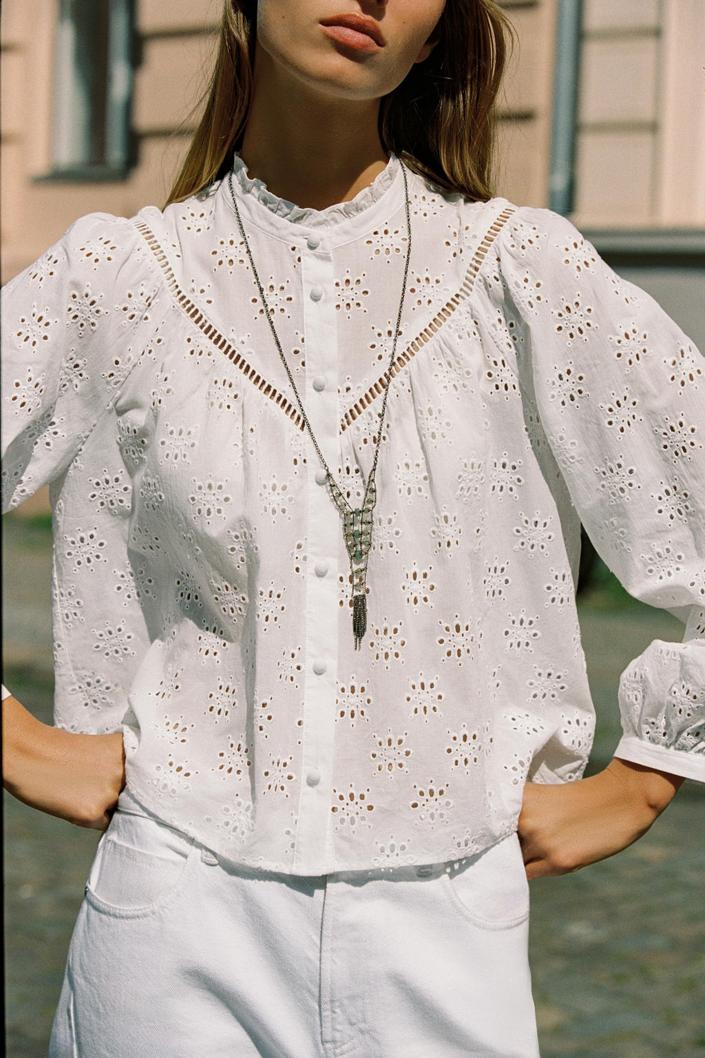 SHIRT WITH CUTWORK EMBROIDERY - Zara фото 3