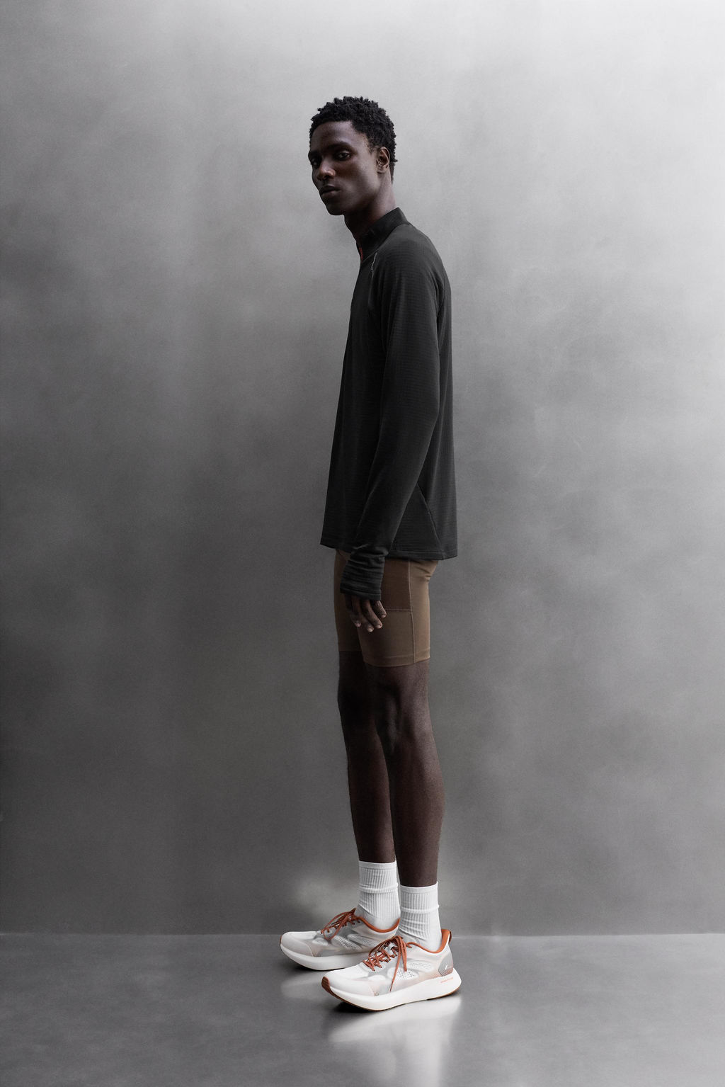 SUDADERA CUELLO CREMALLERA POLARTEC  / Negro - Zara фото 4