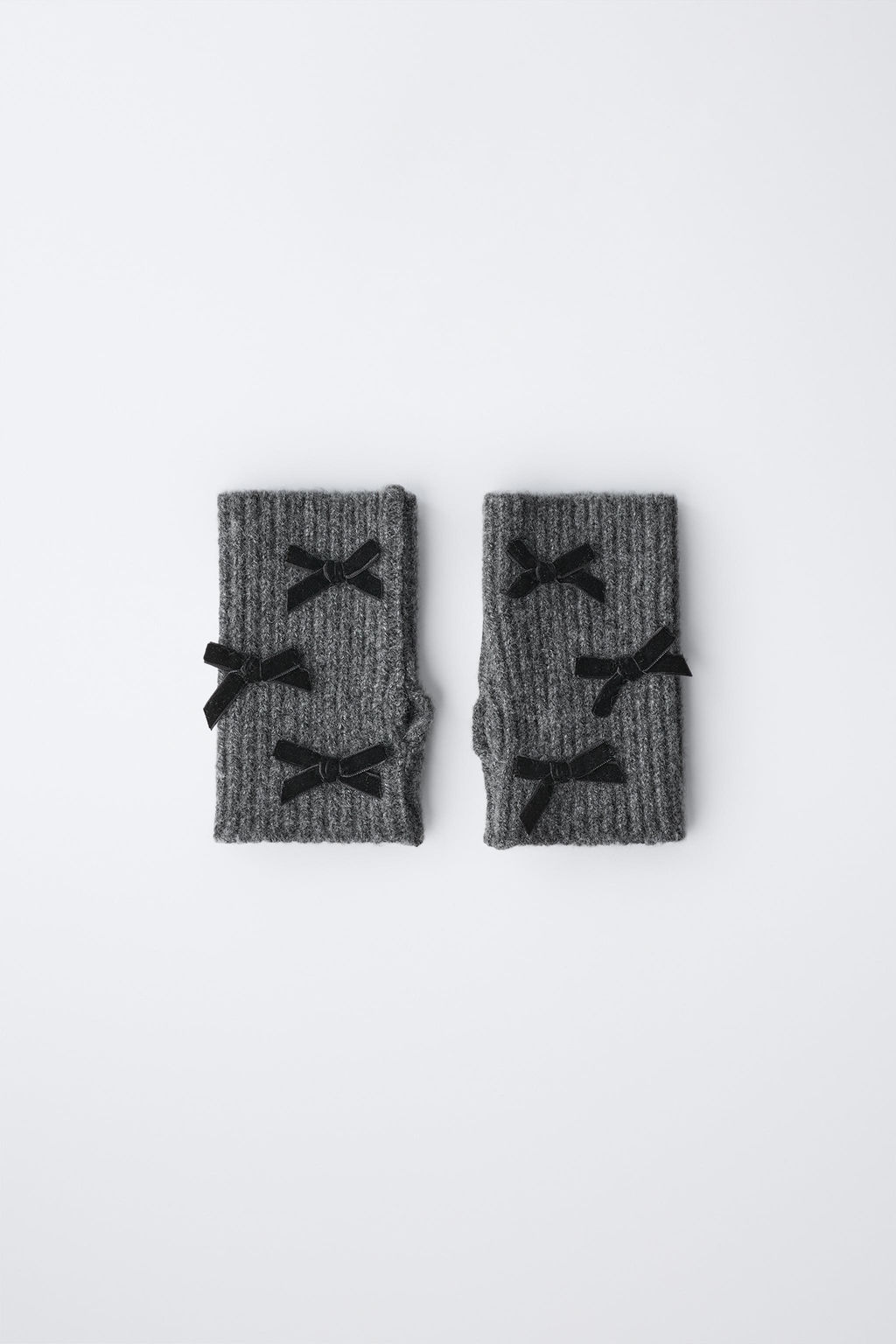 KNITTED MITTENS WITH VELVET BOWS - Zara фото 4
