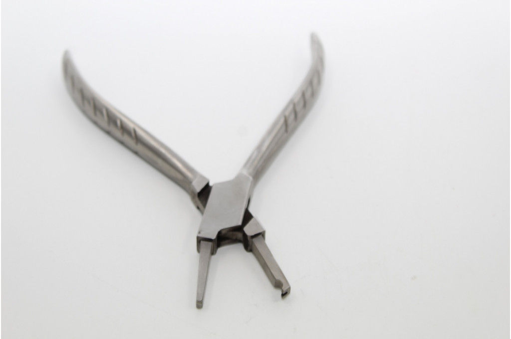 Щипцы для выправки оправ 004