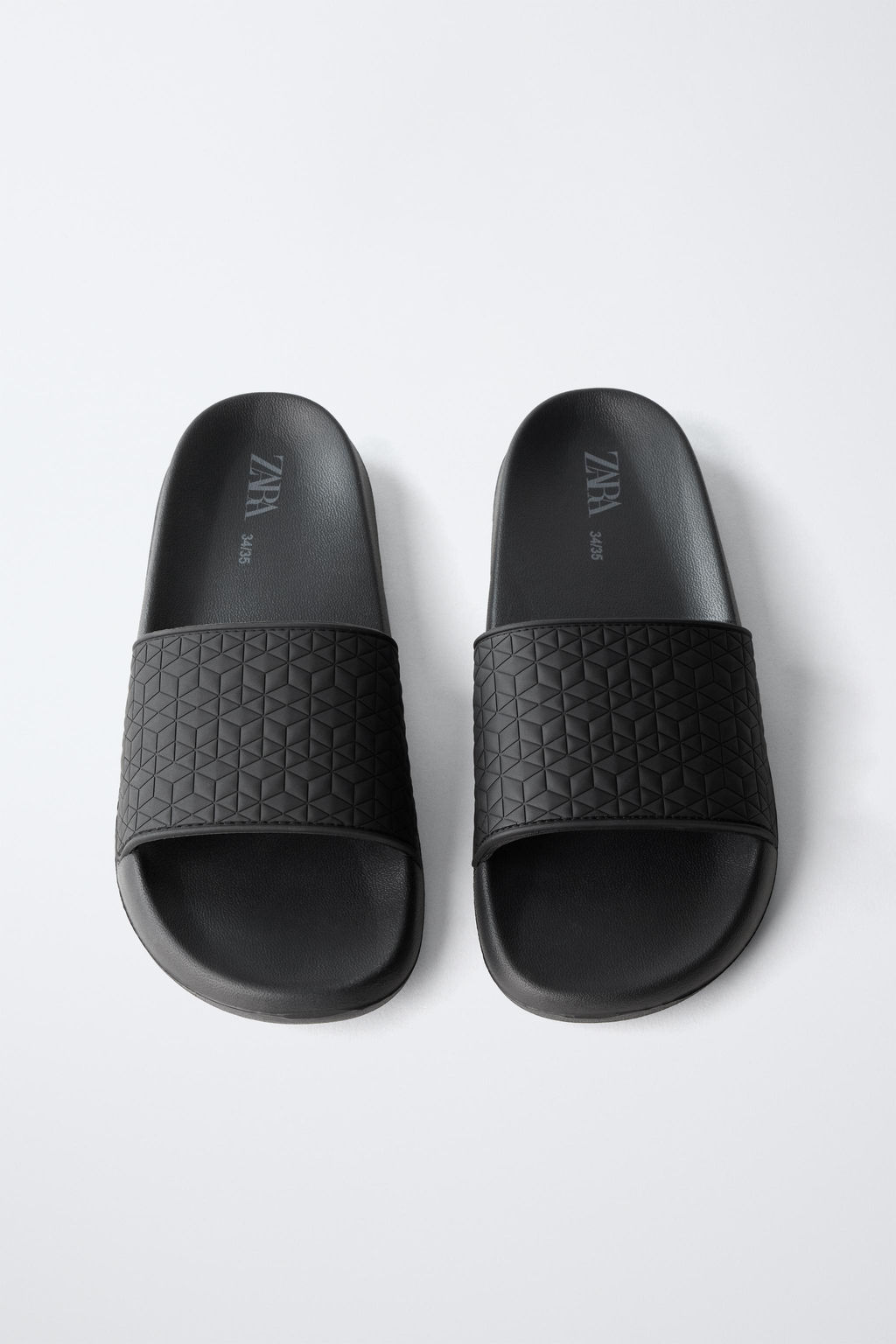 EMBOSSED SLIDERS - Zara фото 4