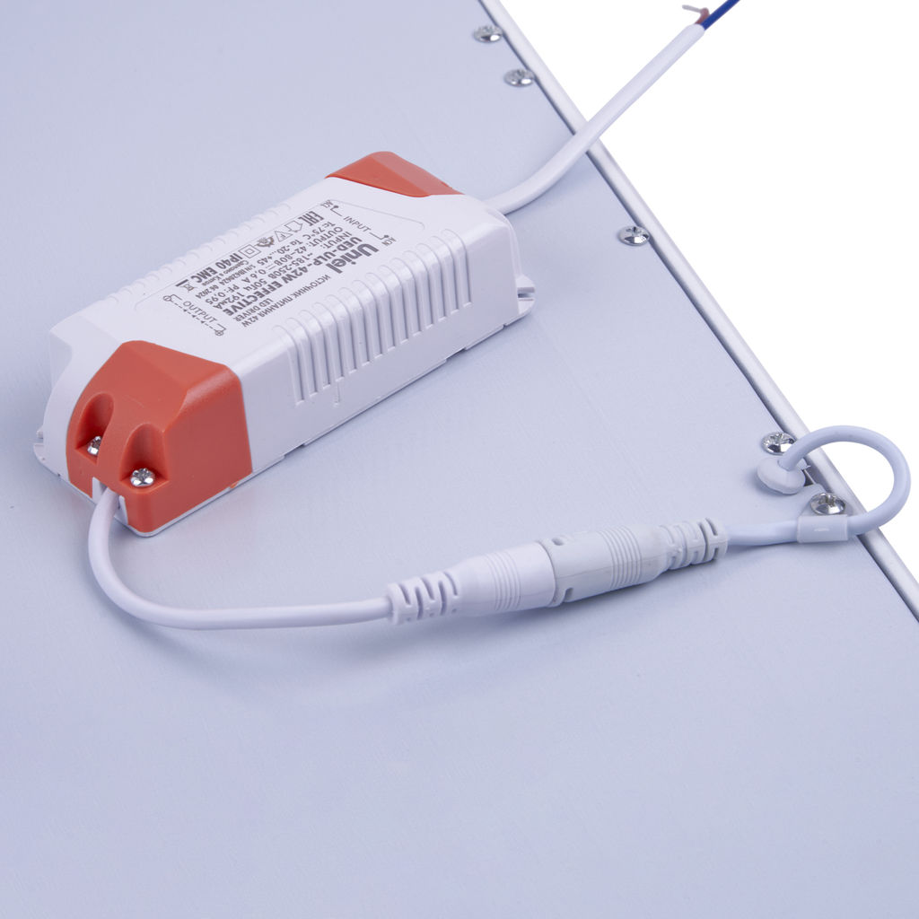 ULP-6060-42W/4000K EFFECTIVE WHITE Светильник светодиодный потолочный встраиваемый. Белый свет (4000K). Корпус белый. В комплекте с и/п. ТМ Uniel.