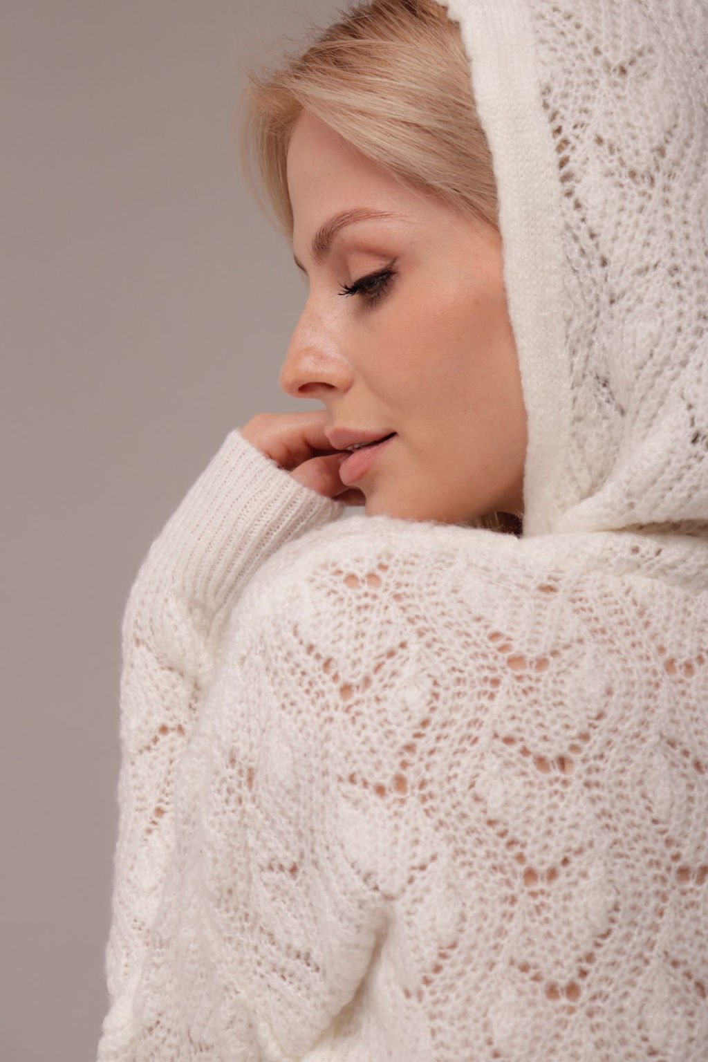 10462 Джемпер с капюшоном белый - Martichelli фото 13