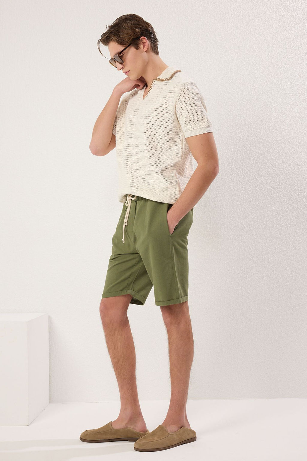 TRENDYOL MAN Ekru Regular Fit Keten Gorunumlu Sort TMNSS23SR00030 - Trendyolmilla фото 48