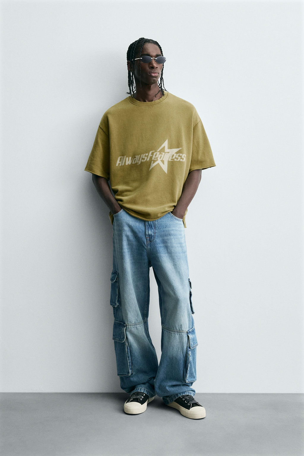 WASHED SWEATSHIRT WITH SLOGAN PRINT