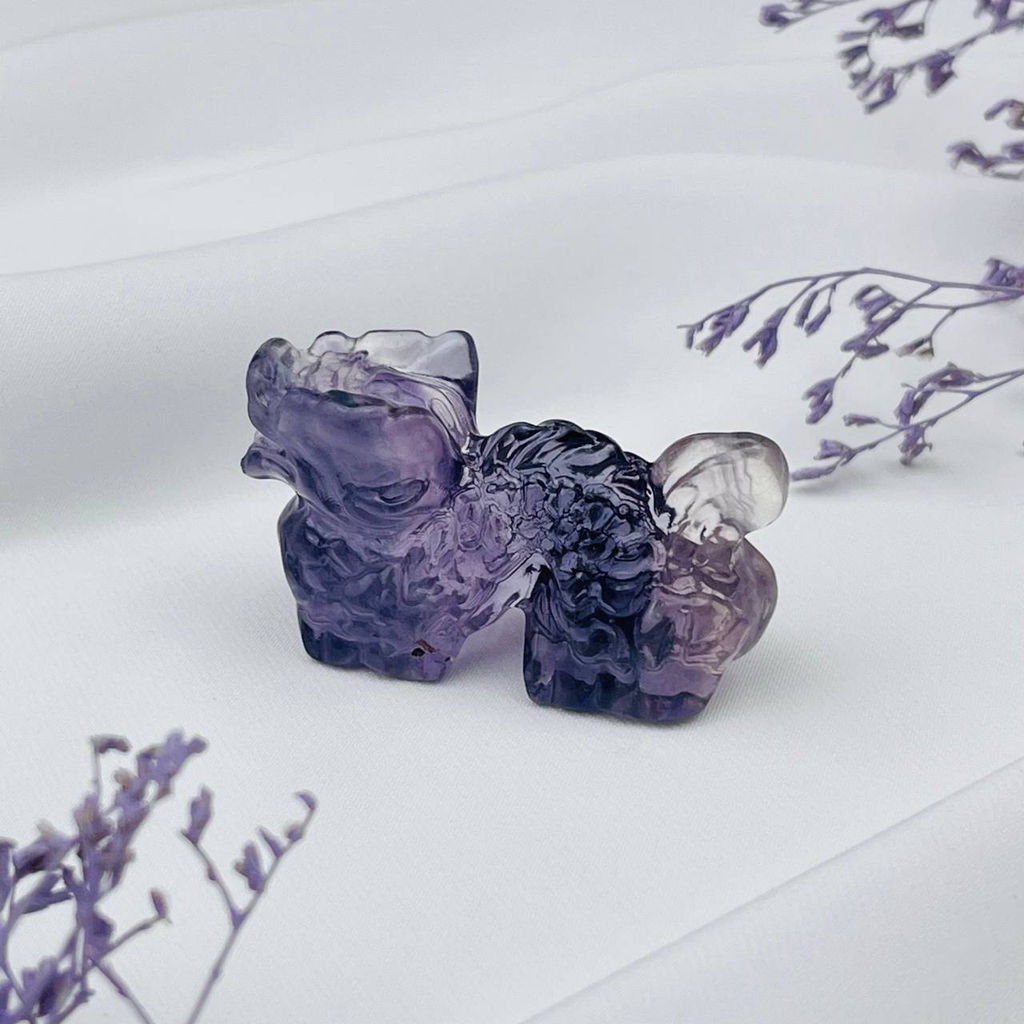 Фигурка резная "Дракон" из Флюорита