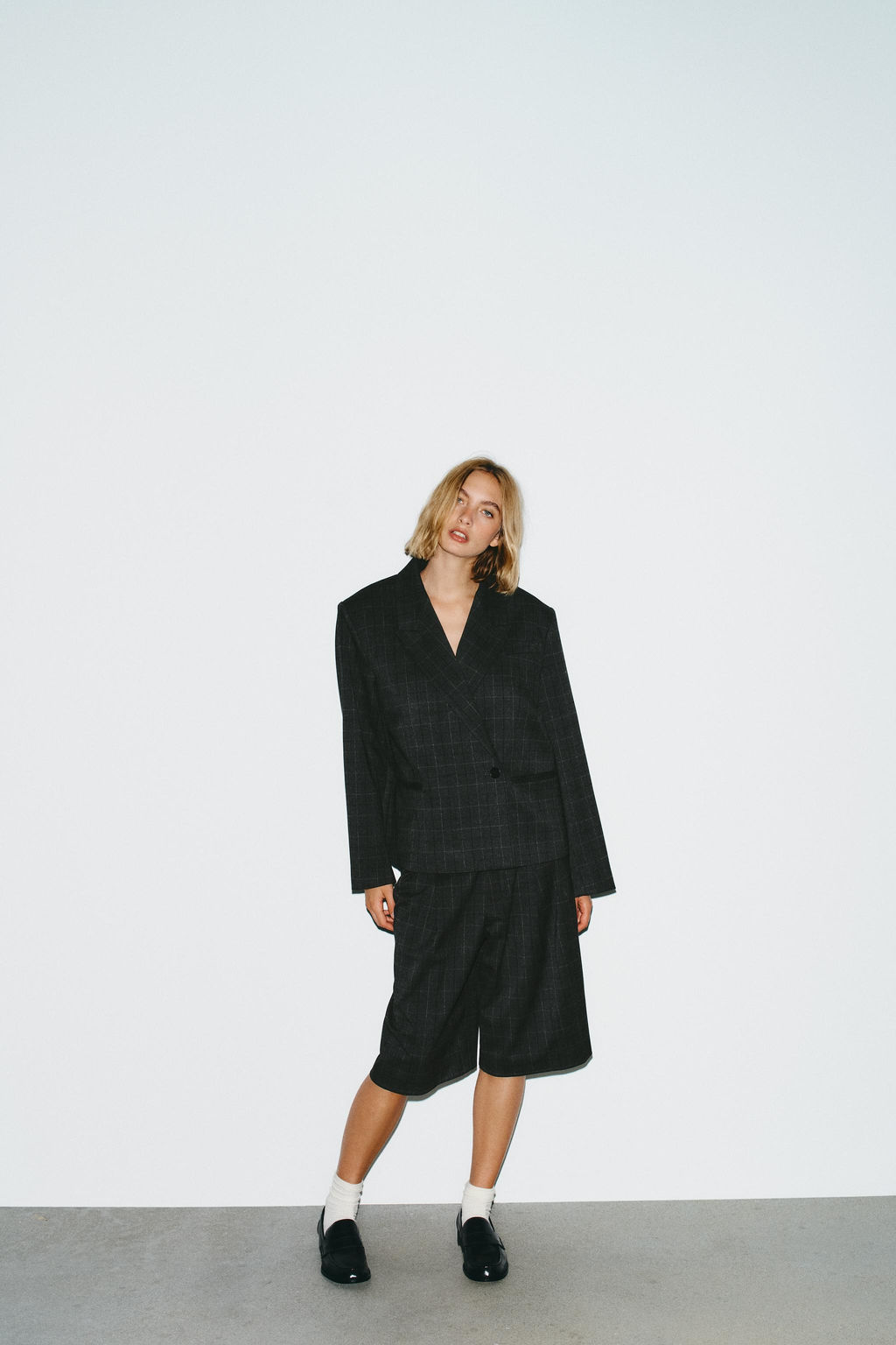 OVERSIZE CROPPED CHECK BLAZER