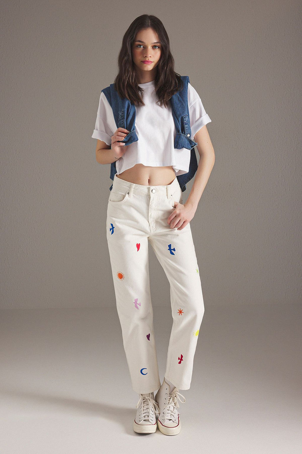 Ekru Nak?sl? Yuksek Bel Duz Kesim Straight Jeans TWOSS25JE00215