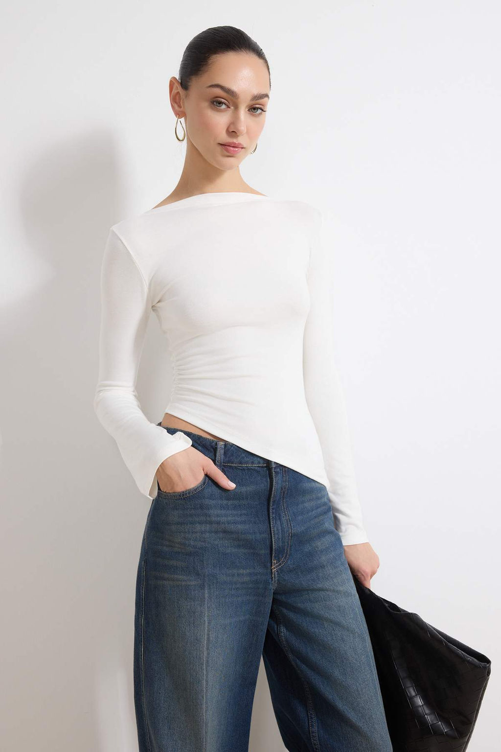 Ekru Fitted/Vucuda Oturan Kay?k Yaka Uzun Kollu Premium Yumusak Orme Bluz TWOSS26BZ00343