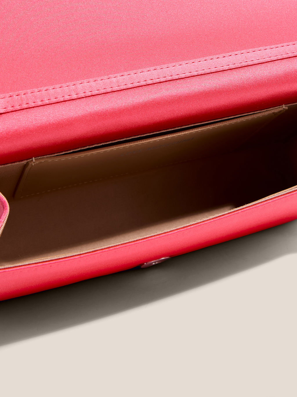 Женский клатч LOVE MOSCHINO SMART DAILY BAG
