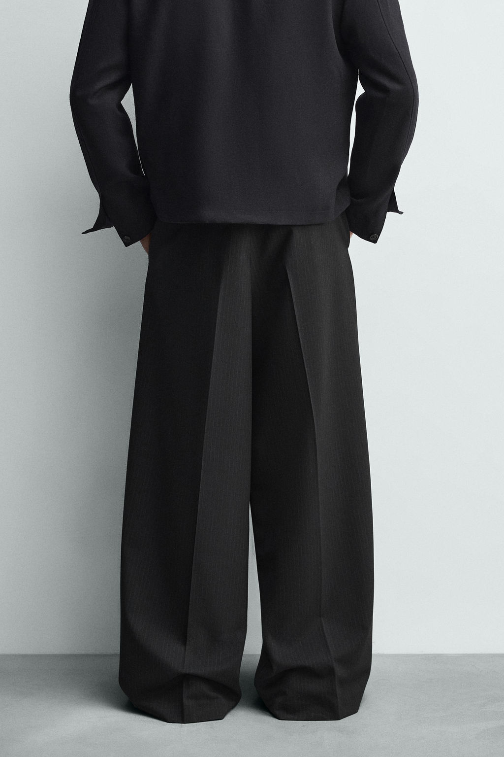 WIDE-LEG PLEATED TROUSERS - Zara фото 22