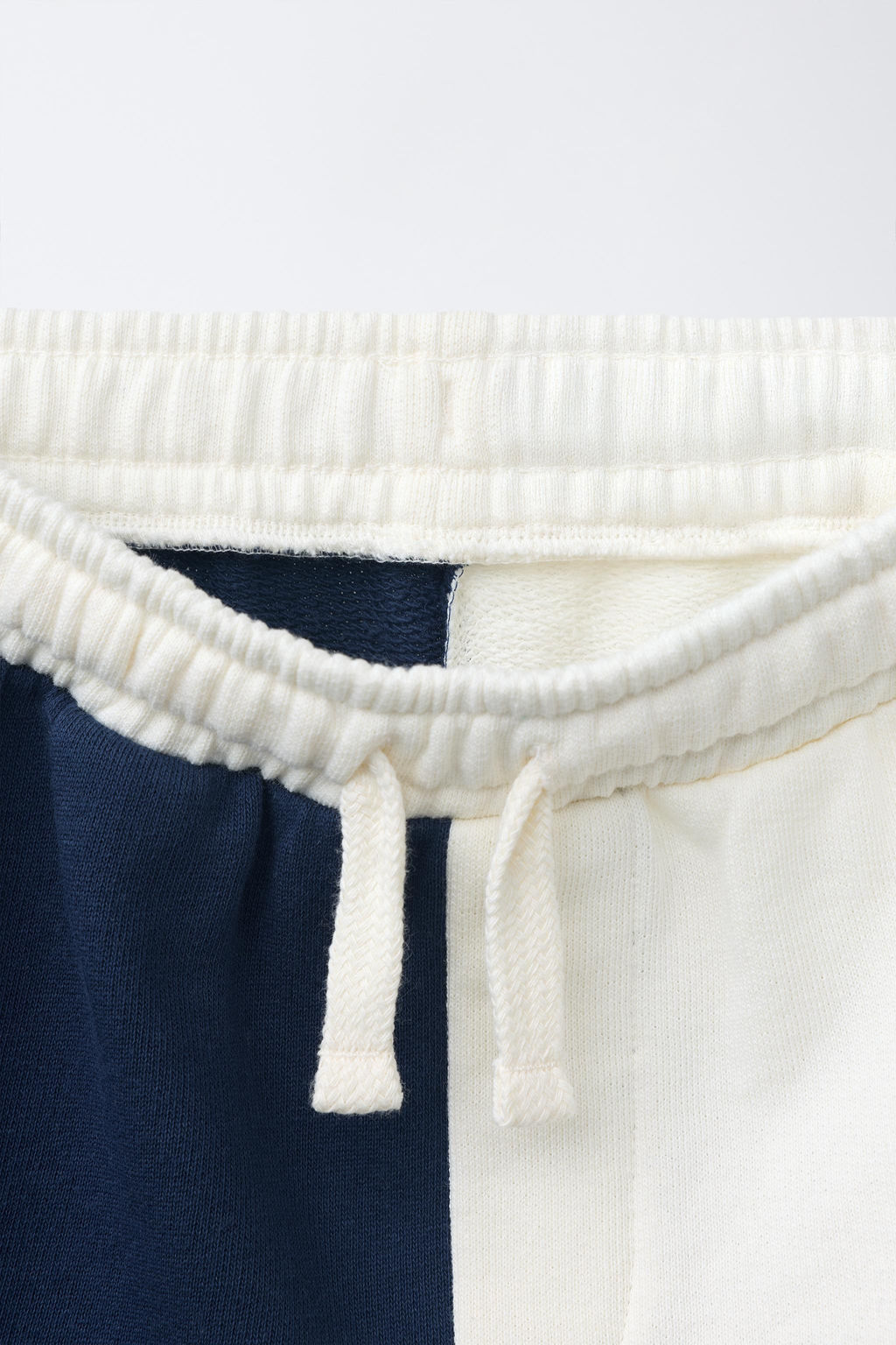 BERMUDA LOGO FELPA COLOR BLOCK / Azul / Verde - Zara фото 3