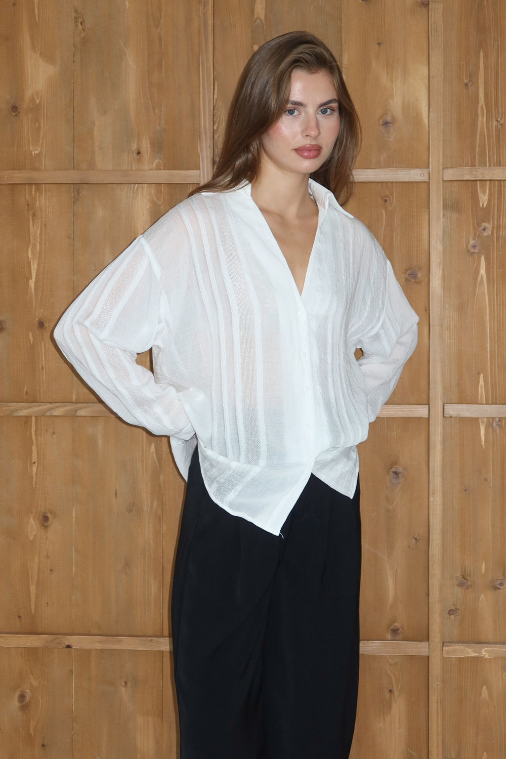 Beyaz Nervur Detayl? Hafif Transparan Gomlek TWOAW26GO00091 - Trendyolmilla фото 2