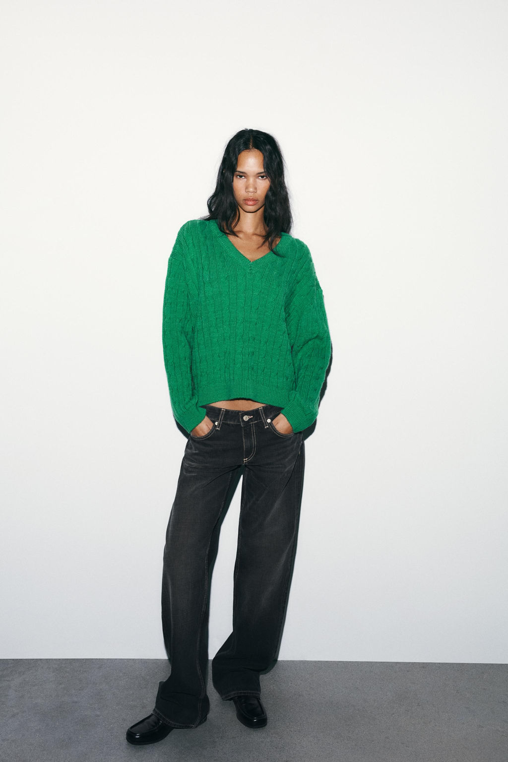 V-NECK CABLE-KNIT JUMPER - Zara фото 8