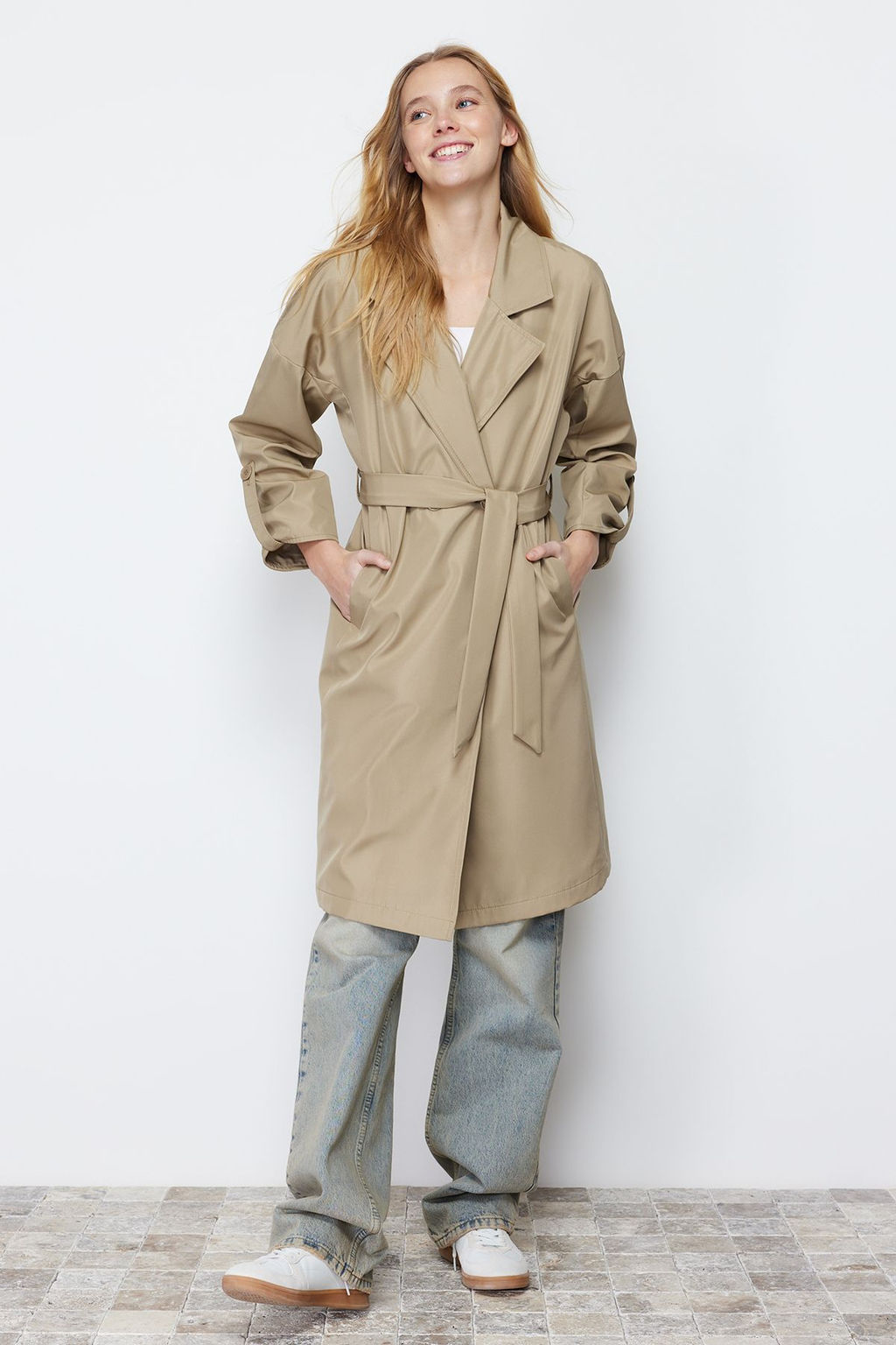 Trendyolmilla Bej Oversize Kusakl? Su Itici Uzun Trenckot TWOAW24TR00019  фото 3