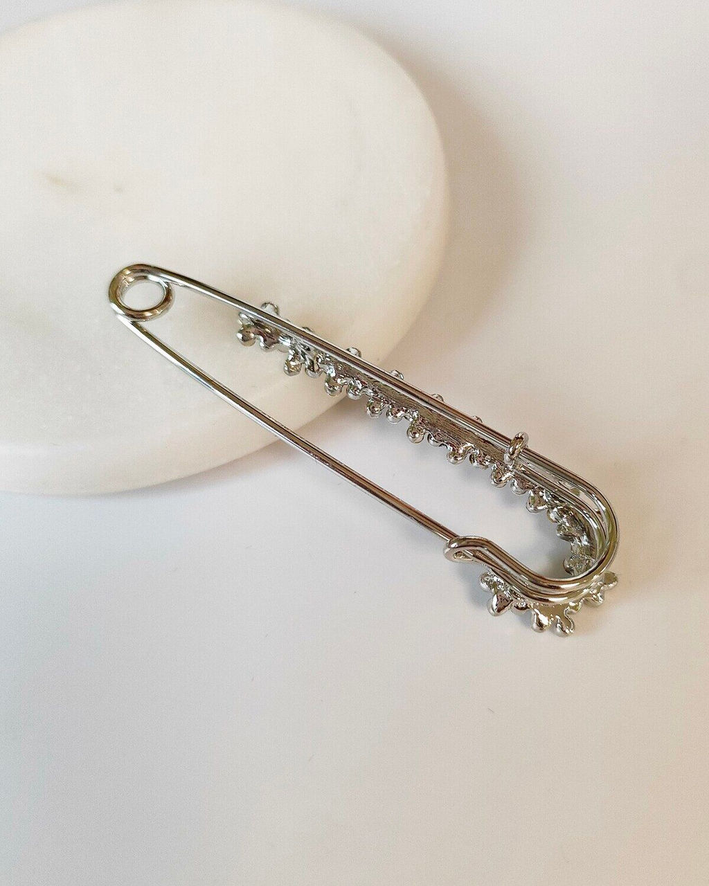 Брошь-булавка