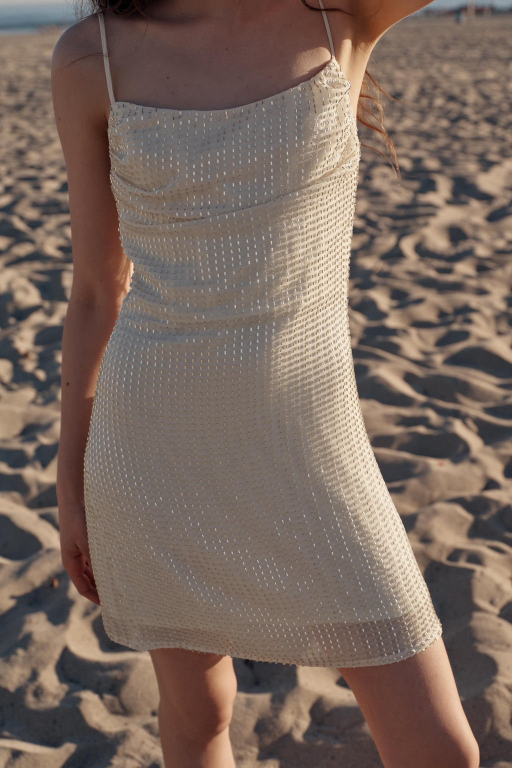 VESTIDO MINI DRAPEADO BRILLOS / Cava - Zara фото 4