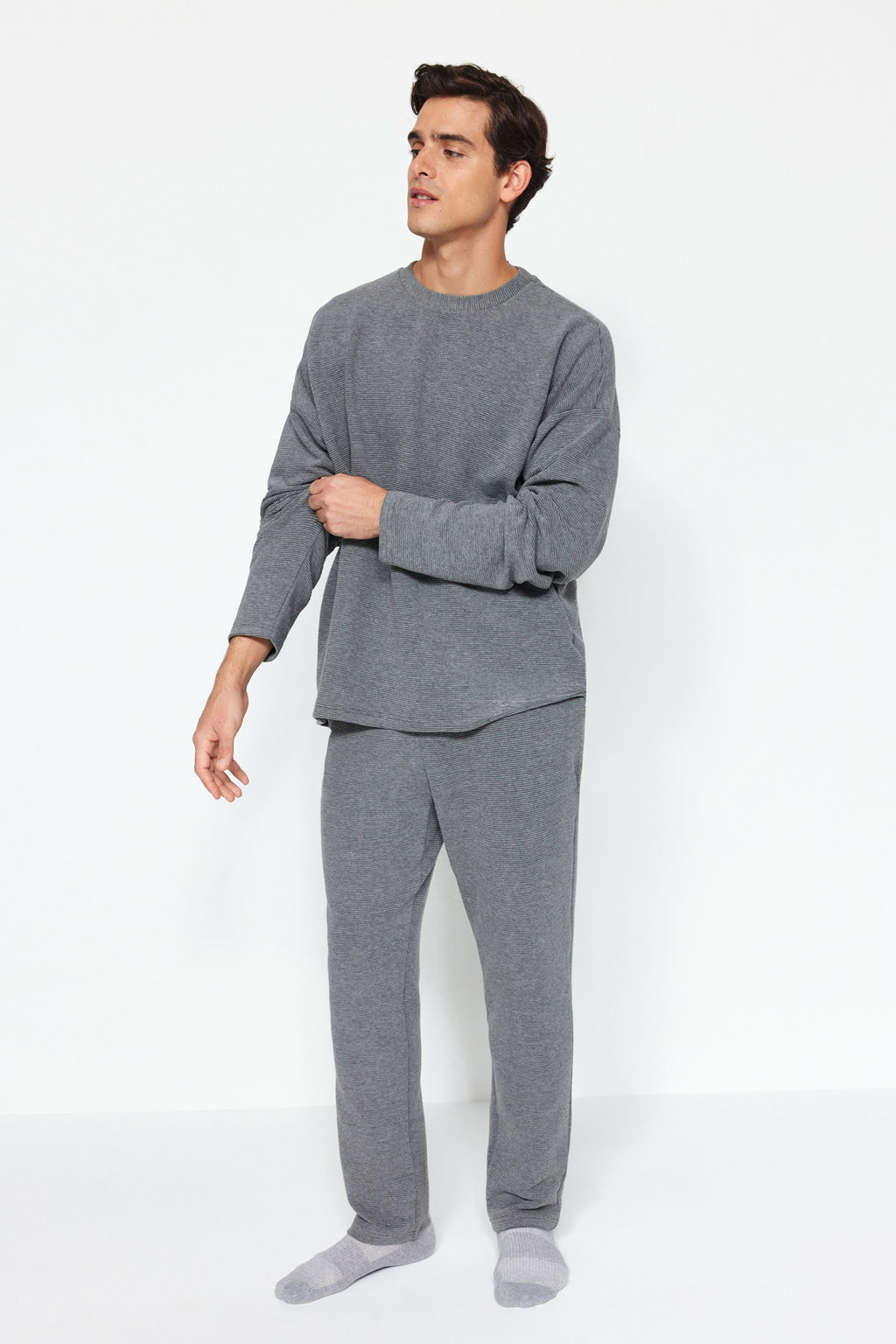 TRENDYOL MAN Antrasit Regular Fit Ottoman Orme Pijama talk?m? TMNAW24PT00053