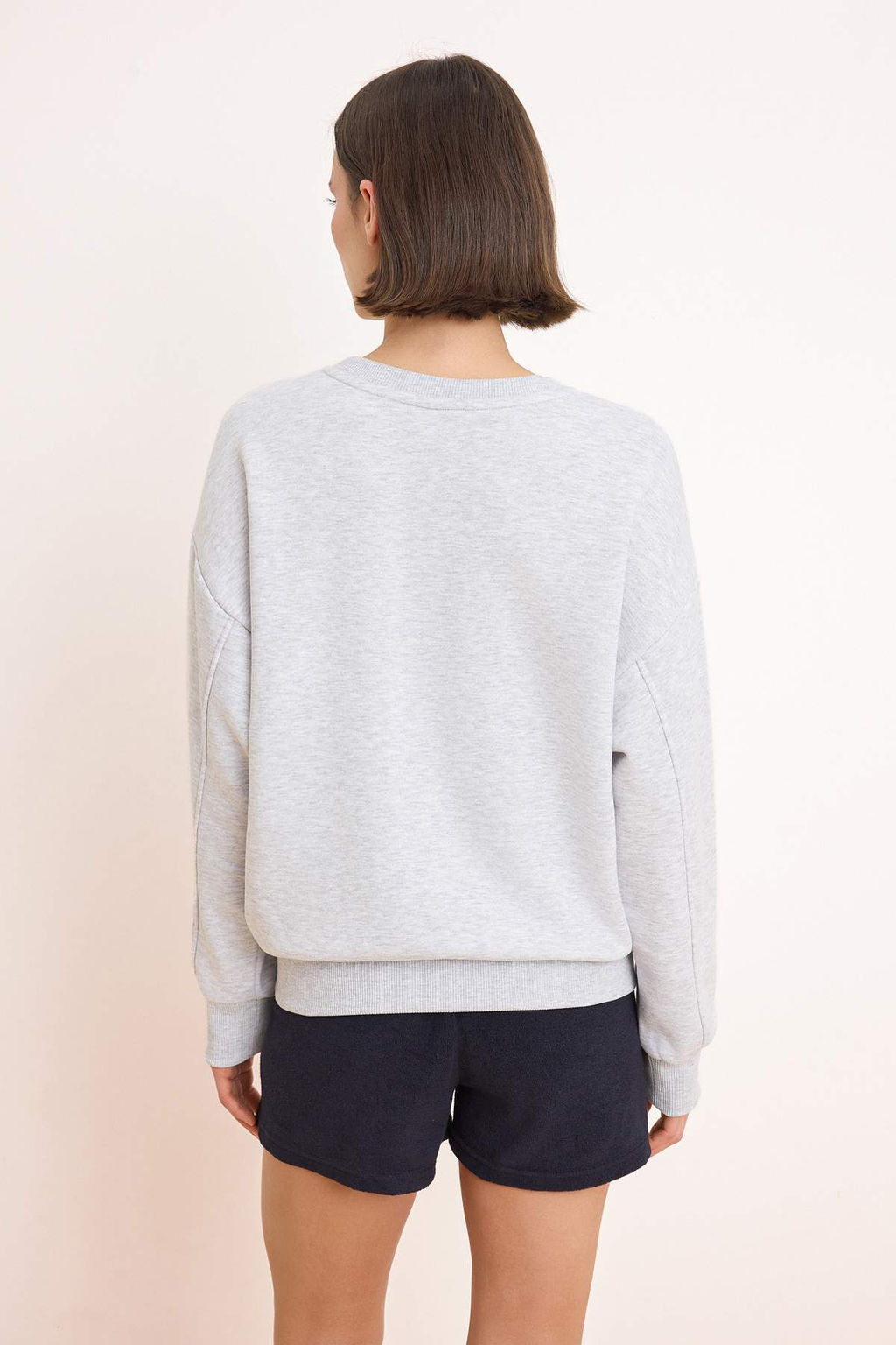 Kar Melanj Oversize/Genis Kal?p Uzun Kollu 3 Iplik Sardonsuz Orme Sweatshirt TWOSS26SW00007