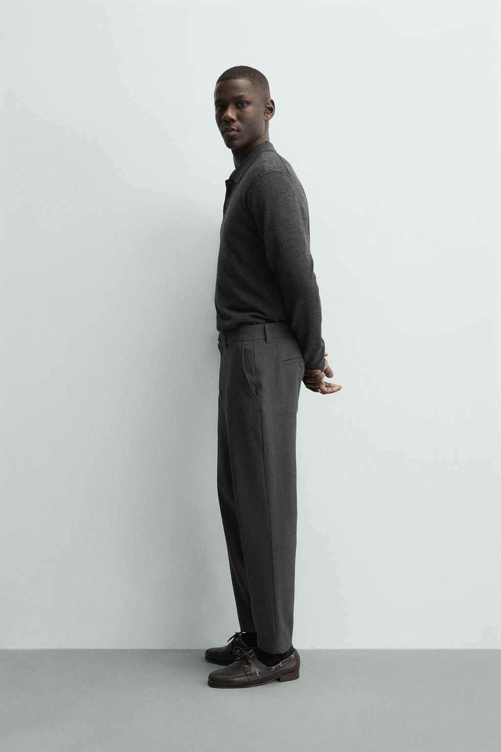 PANTAL?N CHINO ESTRUCTURA CONFORT / Gris / Natural - Zara фото 4