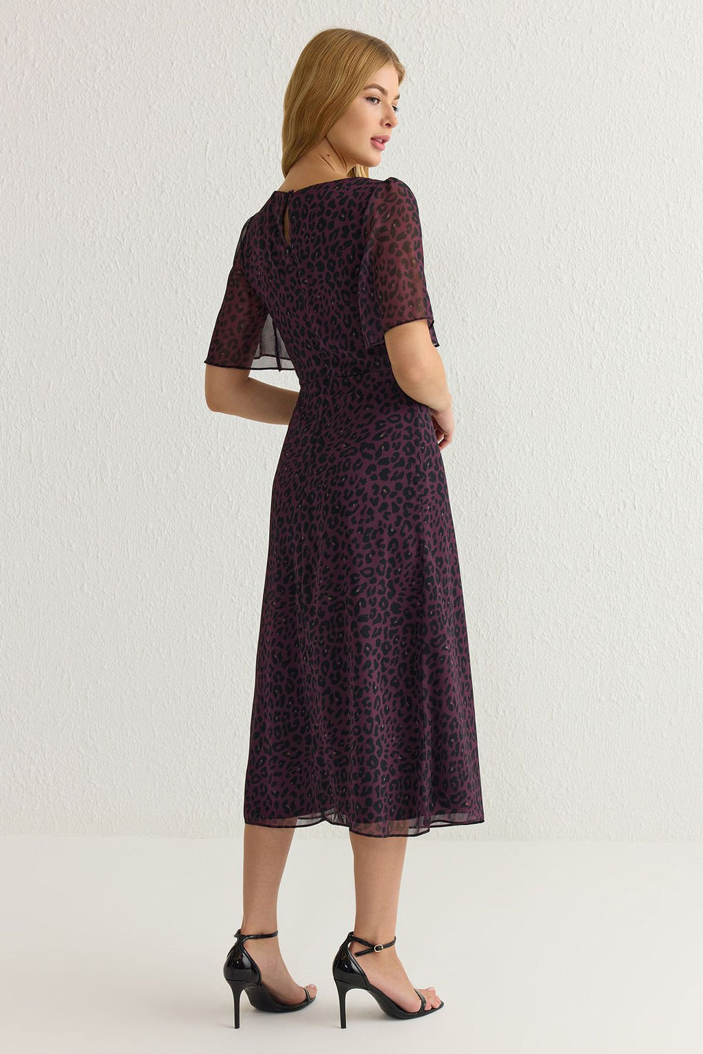 Fusya Animal Desenli A Kesim Melek Kol Astarl? Sifon Ucus Ucus Dokuma Midi Elbise TWOSS23EL01372 - Trendyolmilla фото 16