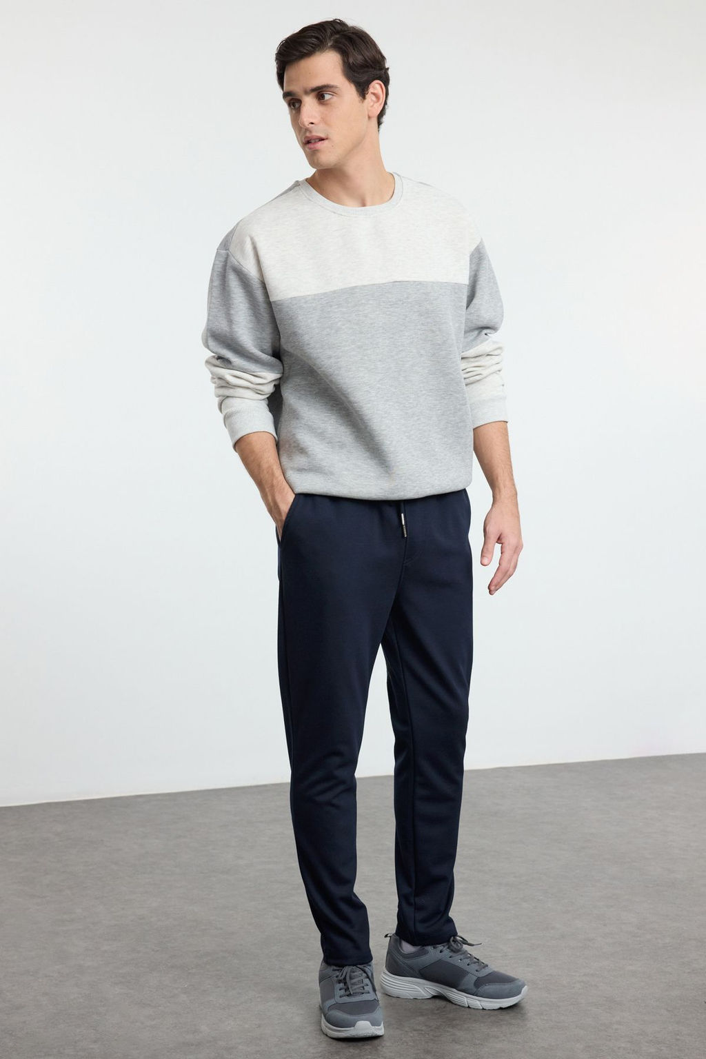 TRENDYOL MAN Ac?k Lacivert Jogger Fit Beli Bagc?kl? Dokulu Kumas Pantolon TMNSS24PL00027 - Trendyolmilla фото 4