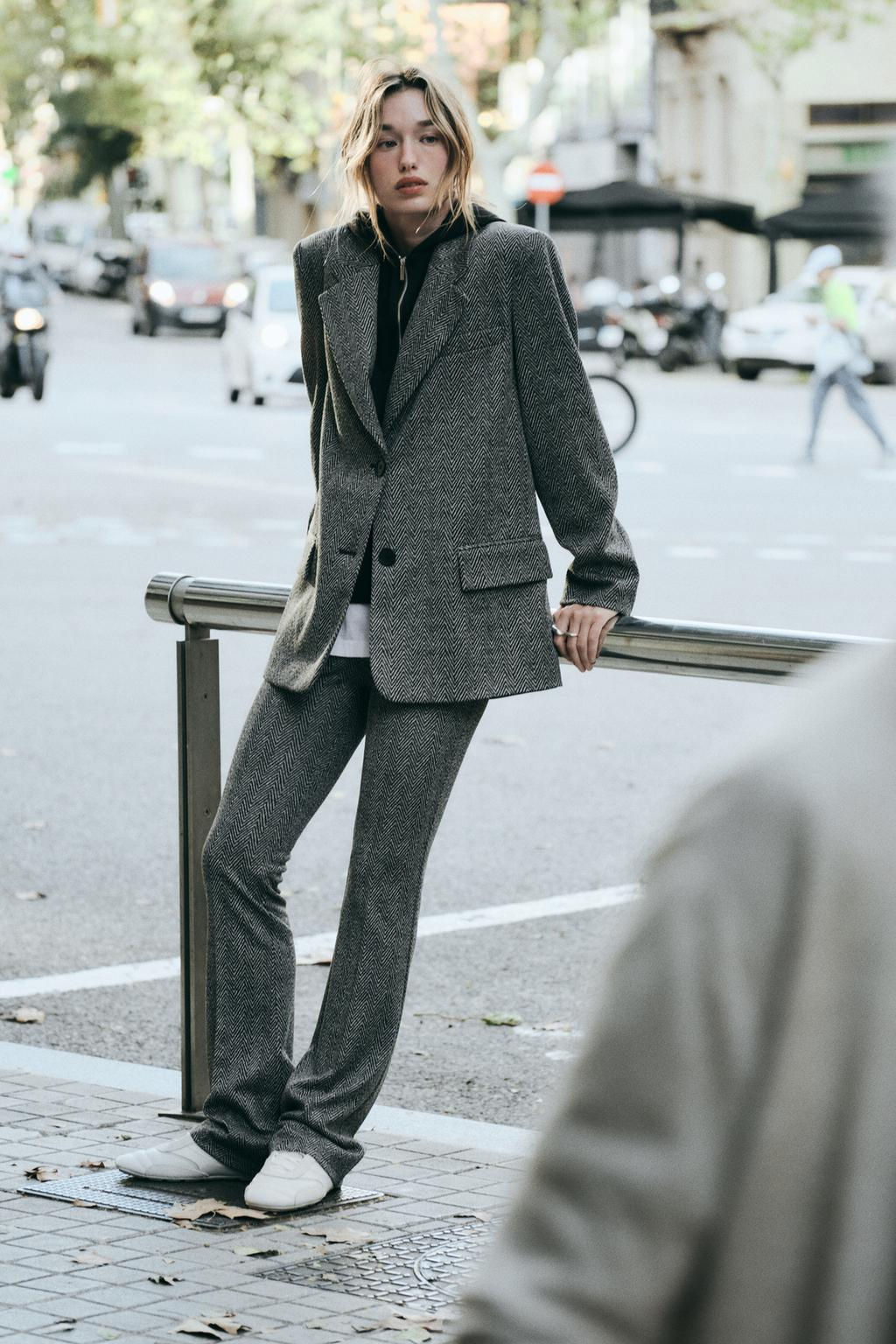 HERRINGBONE FLARE LEGGINGS