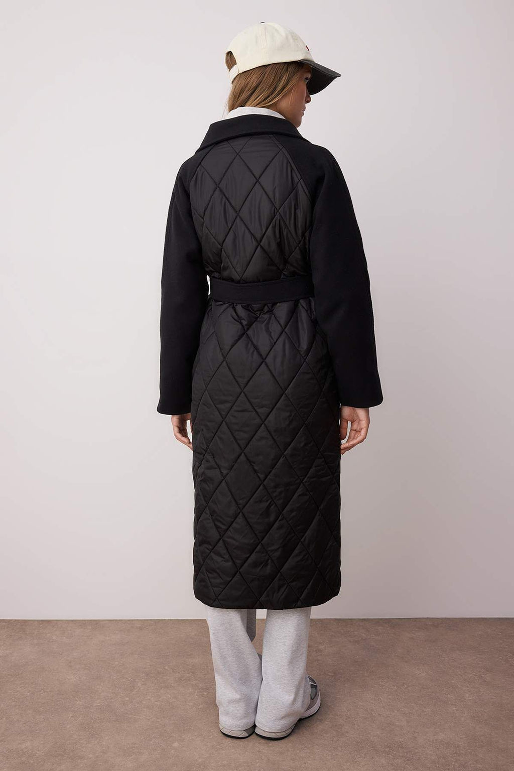 Siyah Kapitone Detayl? Kruvaze Oversize Uzun Kaban TWOAW26KB00029 - Trendyolmilla фото 2