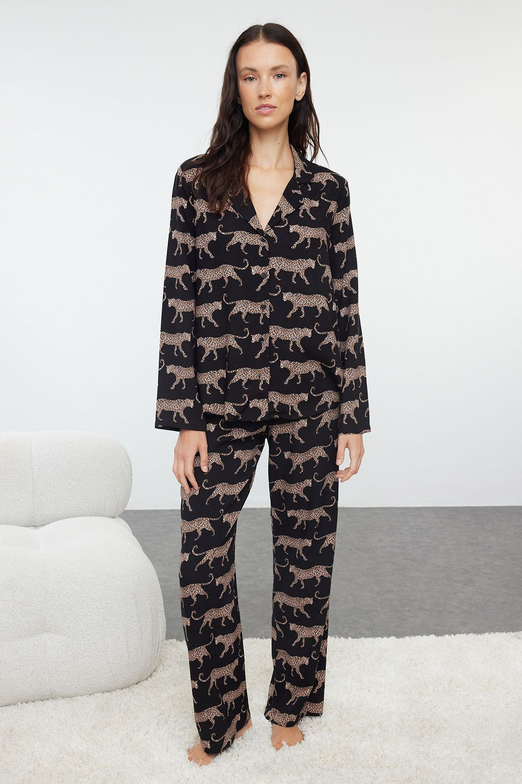 Siyah Kaplan Desenli Viskon Dokuma Pijama Tak?m? THMAW25PT00035