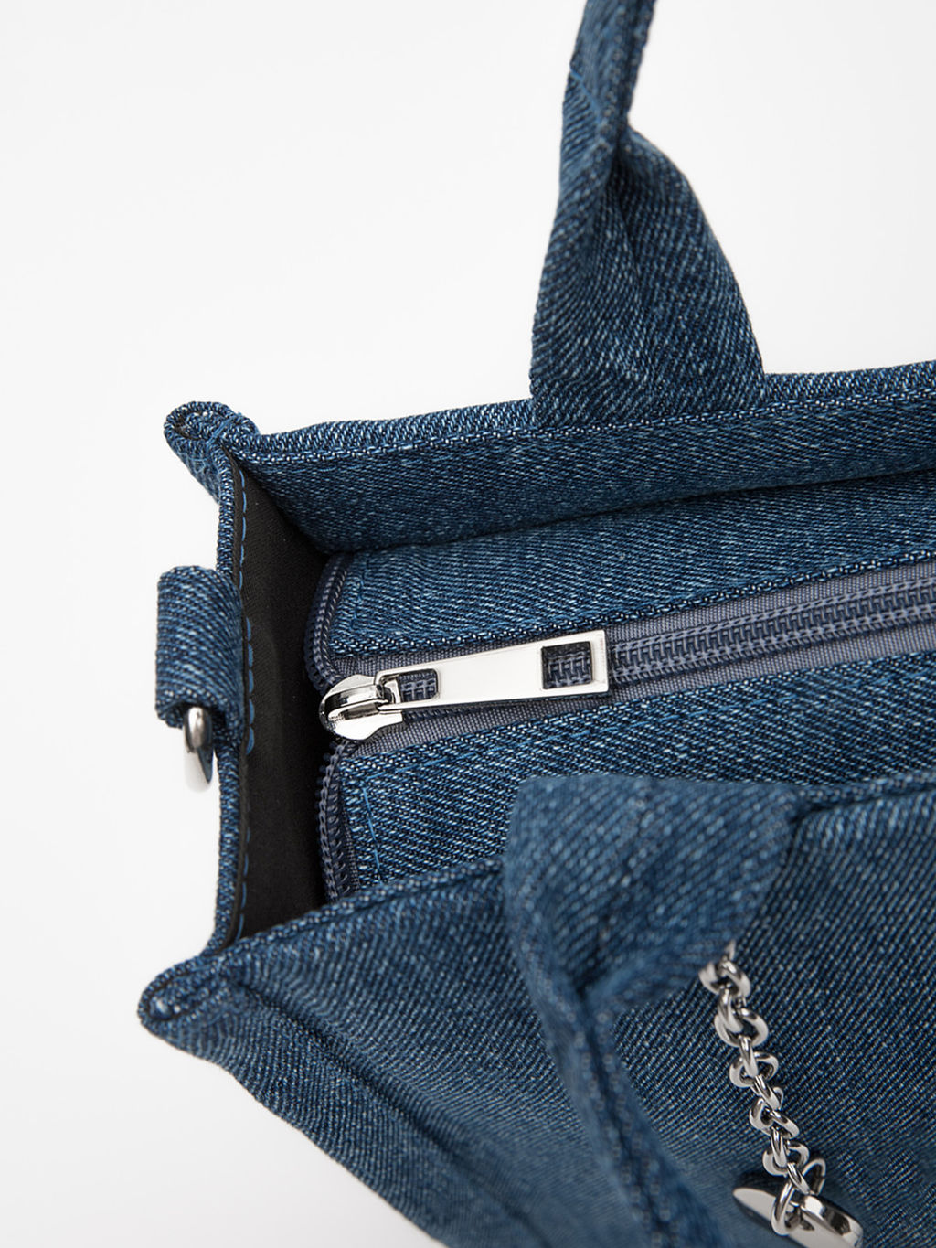 V96 00 72 Сумка женская