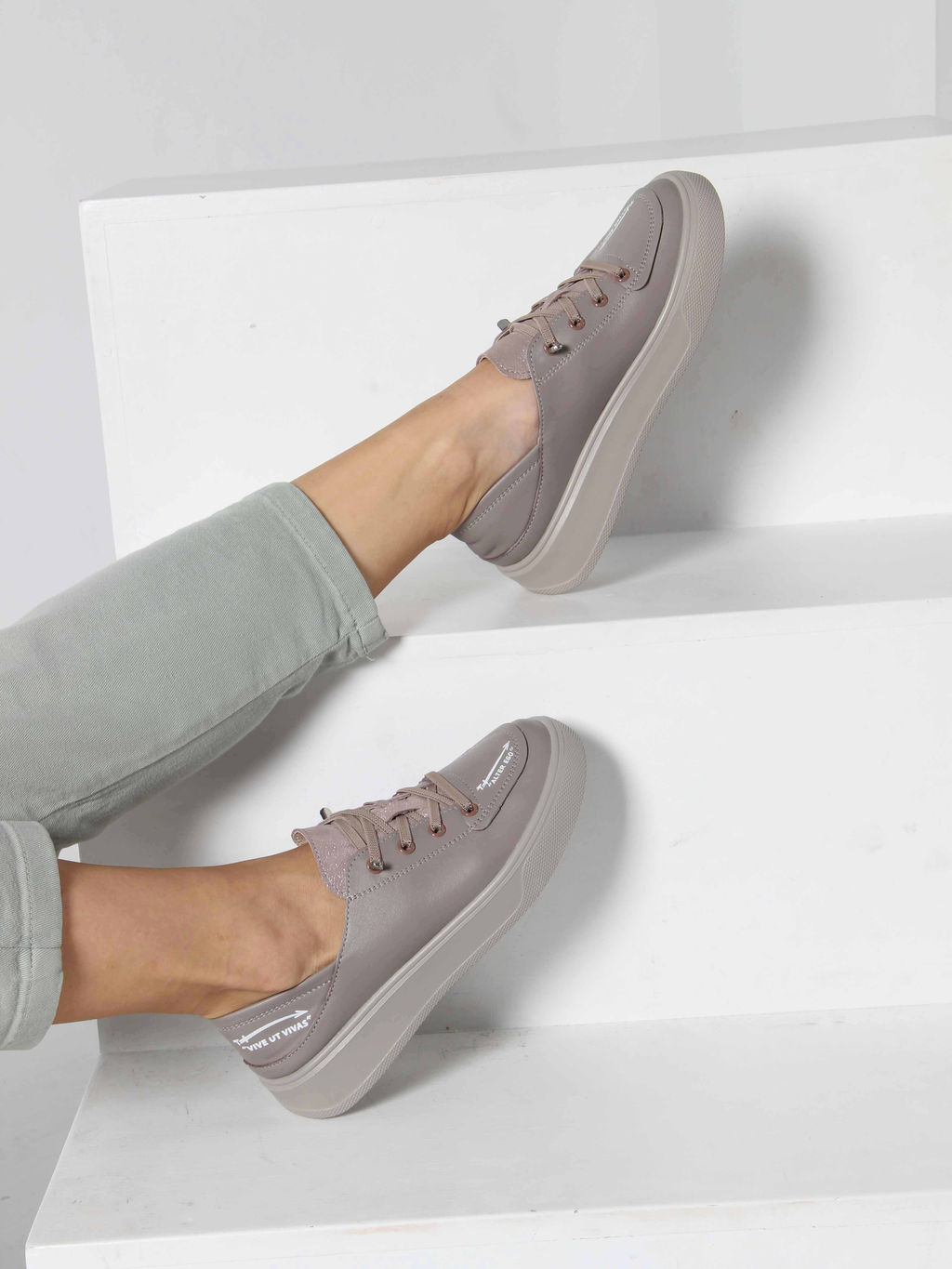 Кеды 163.LusiR2la. Латте астана