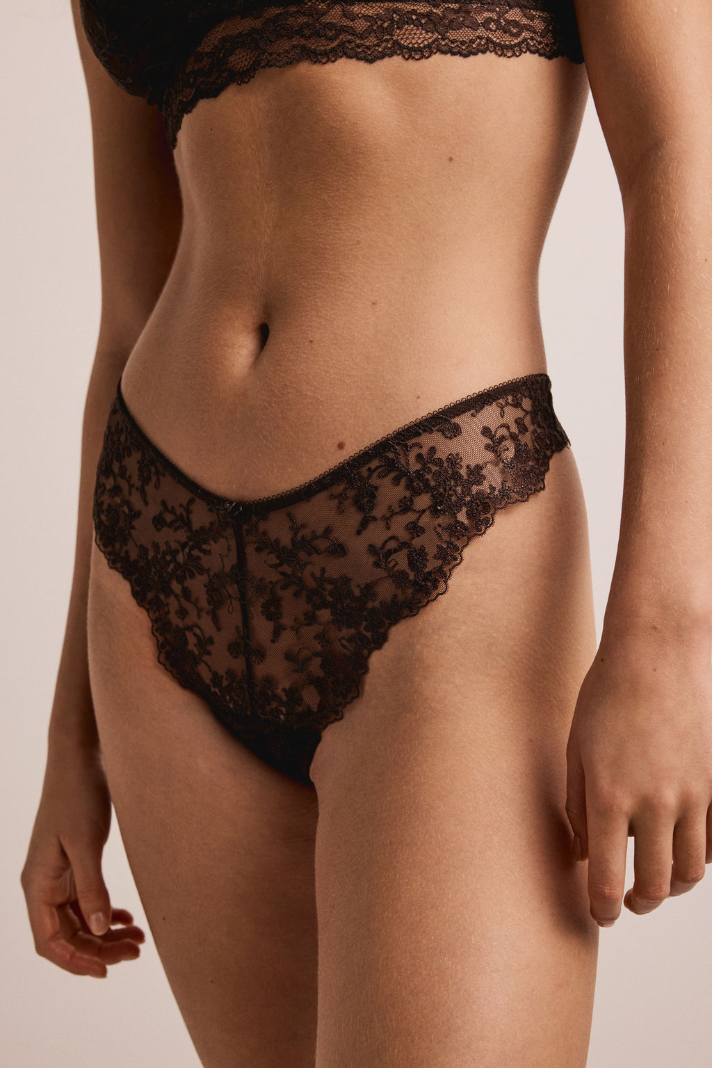 Braga thong con dise?o bordado - H&m фото 4