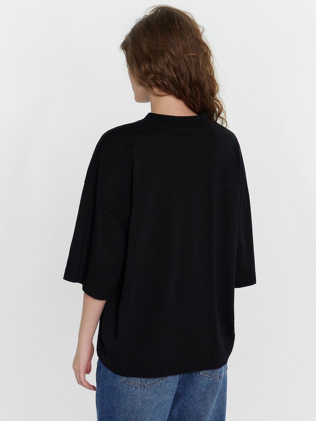 Футболка женская оверсайз черная с принтом черный +печать 112874 - Mark formelle фото 4