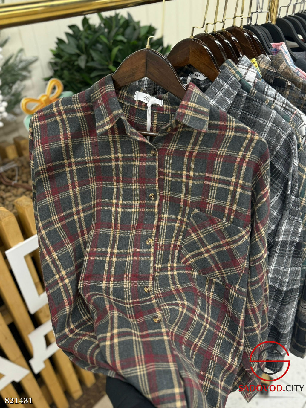 Рубашки женская в стиле оверсайз