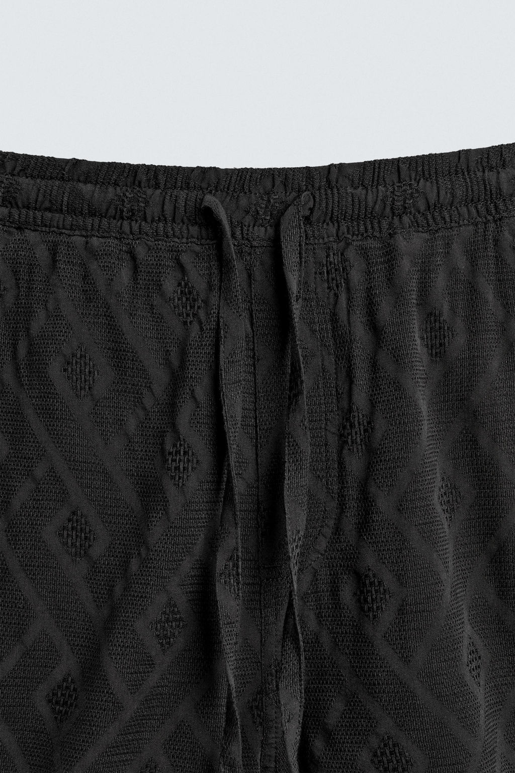 BERMUDA JACQUARD GEOM?TRICO / Negro - Zara фото 8