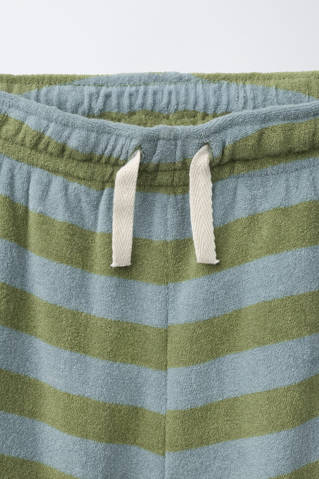 CONJUNTO CAMISETA Y BERMUDA RAYAS EFECTO TOALLA / varios