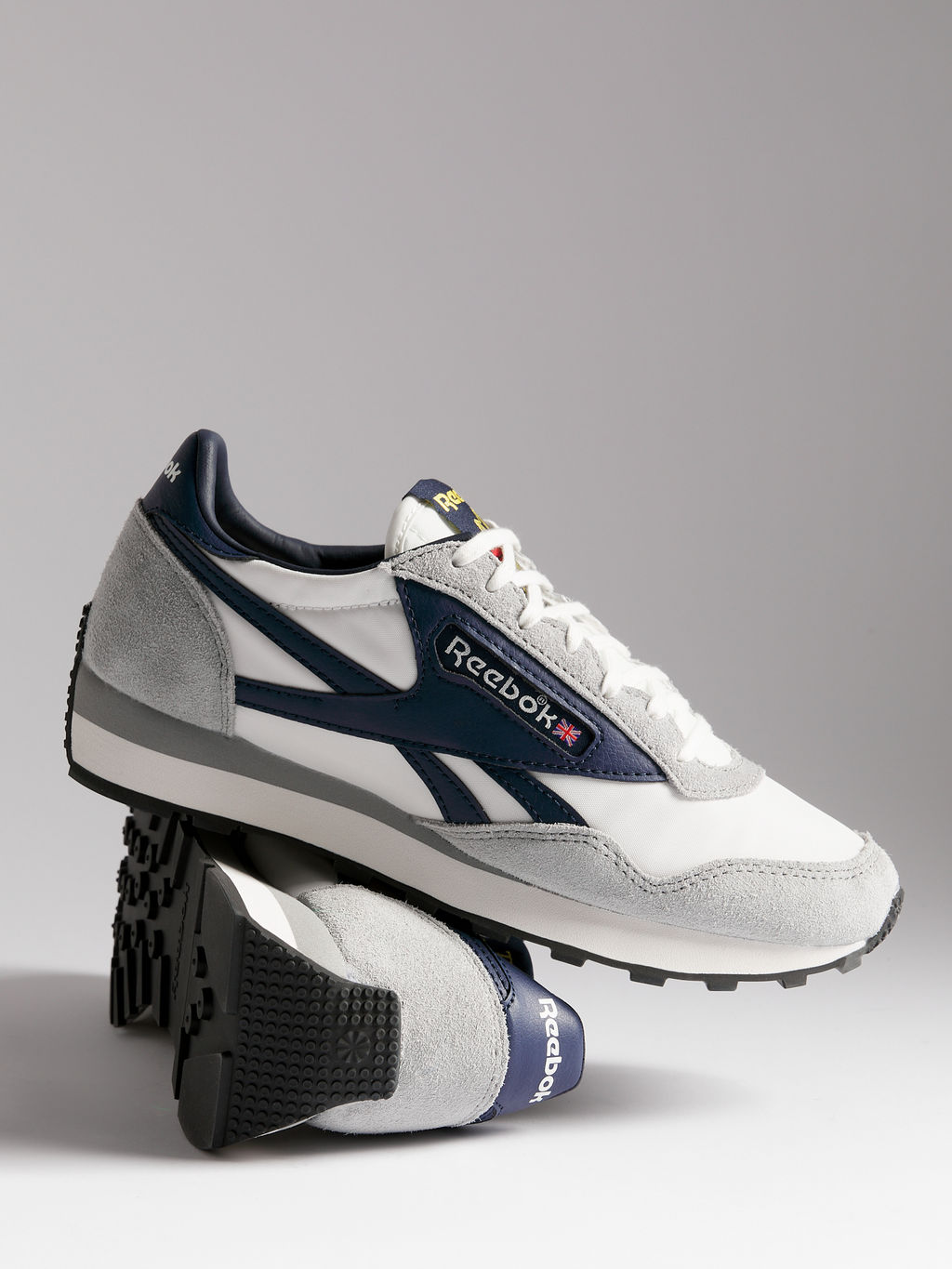 Кроссовки REEBOK AZTEC II Артикул 4494304, светло-серый