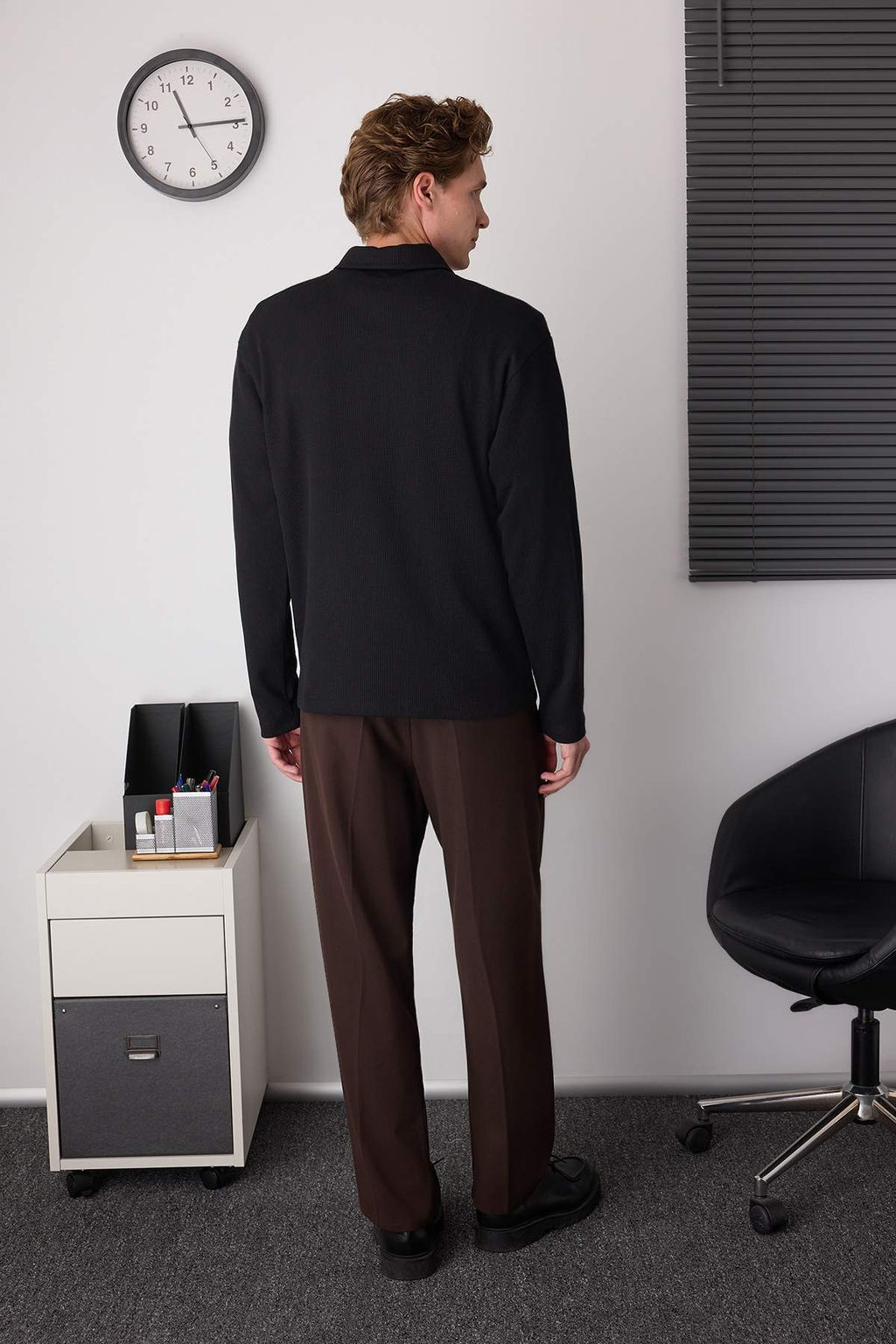 Siyah Oversize Polo Yaka Duz Polo Yaka T-shirt/Sweatshirt TMNAW26PO00000